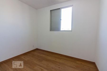 Quarto 2 de apartamento para alugar com 2 quartos, 45m² em Cidade das Flores, Osasco