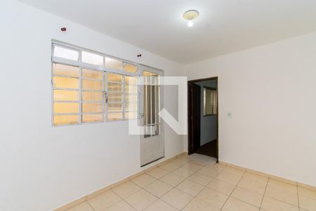 Casa para alugar com 80m², 1 quarto e sem vaga Casa para alugar com 80m², 1 quarto e sem vagaSala