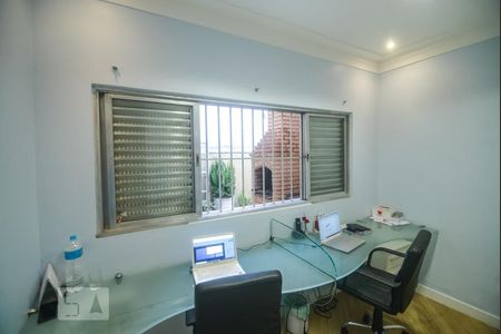 Casa para alugar com 220m², 4 quartos e sem vagaQuarto