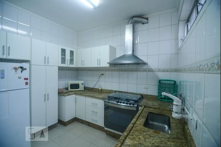 Cozinha de casa para alugar com 4 quartos, 220m² em Tatuapé, São Paulo