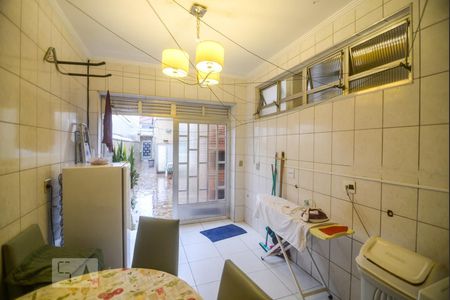 Casa para alugar com 220m², 4 quartos e sem vagaÁrea de Serviço