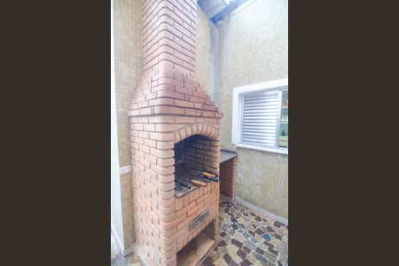 Casa para alugar com 220m², 4 quartos e sem vagaChurrasqueira