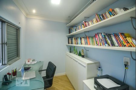 Casa para alugar com 220m², 4 quartos e sem vagaQuarto