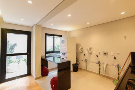 Área comum - Lavanderia de kitnet/studio para alugar com 1 quarto, 31m² em Mirandópolis, São Paulo