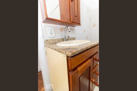 Apartamento para alugar com 66m², 2 quartos e sem vaga Apartamento para alugar com 66m², 2 quartos e sem vagaBanheiro