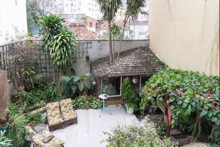 Casa à venda com 430m², 8 quartos e 2 vagasQuintal