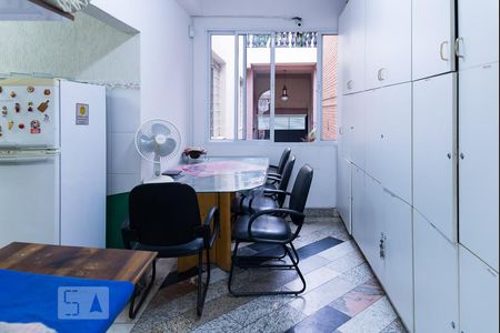 Casa à venda com 430m², 8 quartos e 2 vagasCozinha 2