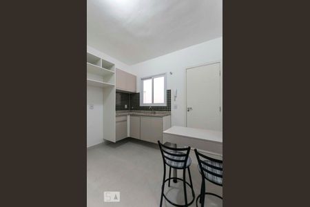 Cozinha de kitnet/studio para alugar com 1 quarto, 28m² em Mooca, São Paulo