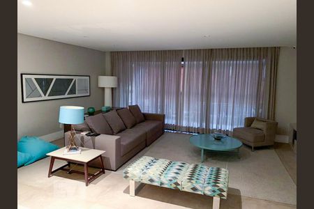 Sala de apartamento à venda com 3 quartos, 187m² em Vila Romana, São Paulo