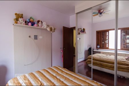 Casa à venda com 250m², 4 quartos e 3 vagas Casa à venda com 250m², 4 quartos e 3 vagasQuarto 3