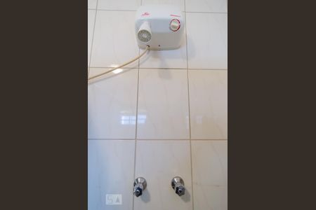 Casa à venda com 250m², 4 quartos e 3 vagas Casa à venda com 250m², 4 quartos e 3 vagasBanheiro da suite