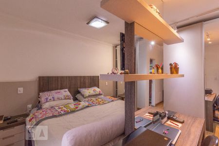 Casa à venda com 200m², 3 quartos e 7 vagas Casa à venda com 200m², 3 quartos e 7 vagasSuíte 1