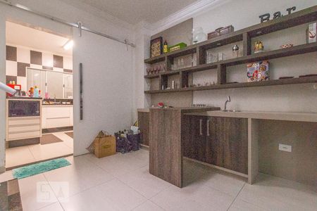 Casa à venda com 200m², 3 quartos e 7 vagas Casa à venda com 200m², 3 quartos e 7 vagasBar