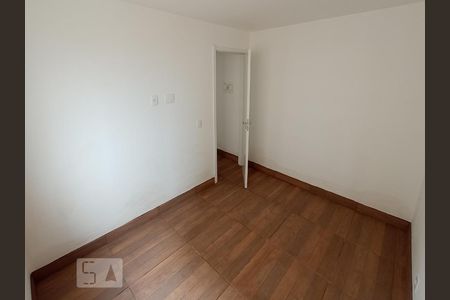 Quarto 1 de apartamento à venda com 2 quartos, 40m² em Itaquera, São Paulo
