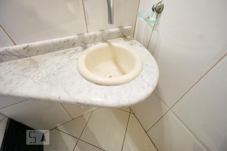 Apartamento para alugar com 81m², 3 quartos e 2 vagasDetalhe banheiro suíte 02