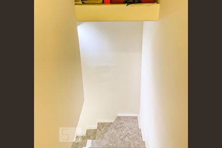 Corredor de casa de condomínio à venda com 2 quartos, 100m² em Vila Antônio, São Paulo