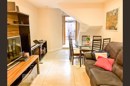 Sala de casa de condomínio à venda com 2 quartos, 100m² em Vila Antônio, São Paulo