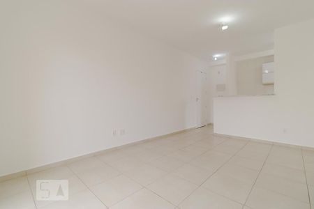 Apartamento à venda com 66m², 3 quartos e 1 vagaSala