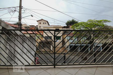Casa à venda com 191m², 3 quartos e 5 vagasSuíte _ Varanda