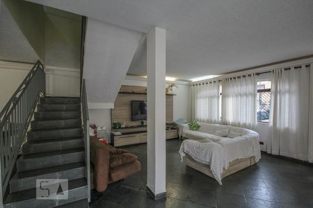 Sala de casa à venda com 3 quartos, 191m² em Jardim Monte Kemel, São Paulo