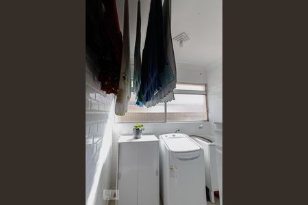 Apartamento à venda com 65m², 2 quartos e 1 vagaÁrea de Serviço