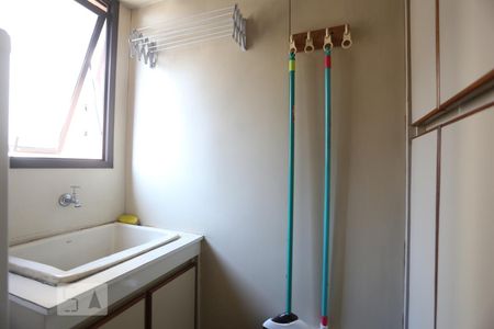 Apartamento à venda com 42m², 1 quarto e 1 vagaArea de Serviços