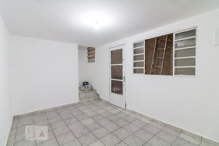 Casa de condomínio para alugar com 45m², 2 quartos e sem vagaSala