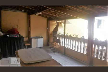 Casa à venda com 122m², 3 quartos e 3 vagasChurrasqueira