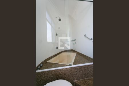 Apartamento para alugar com 300m², 4 quartos e 3 vagasBanheiro da Suíte 4