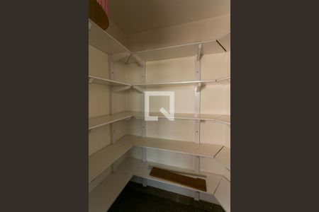 Apartamento para alugar com 300m², 4 quartos e 3 vagasDespensa