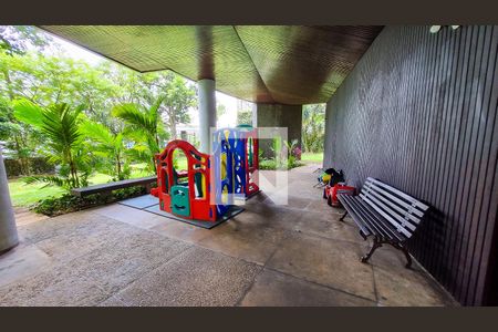 Apartamento para alugar com 300m², 4 quartos e 3 vagasÁrea comum - Playground