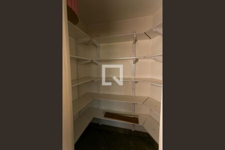 Apartamento para alugar com 300m², 4 quartos e 3 vagasDespensa