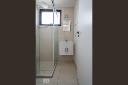 Banheiro de apartamento para alugar com 2 quartos, 46m² em Chácara Santo Antônio (zona Sul), São Paulo