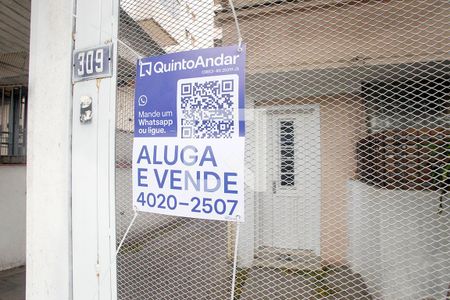Placa de casa à venda com 4 quartos, 250m² em São João, Porto Alegre