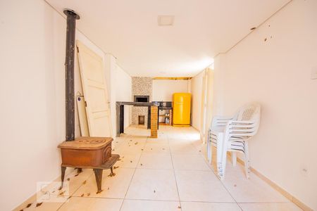 Casa à venda com 250m², 4 quartos e 4 vagas Casa à venda com 250m², 4 quartos e 4 vagasChurrasqueira