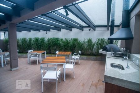 Apartamento para alugar com 73m², 3 quartos e 2 vagas Apartamento para alugar com 73m², 3 quartos e 2 vagasÁrea comum - Churrasqueira