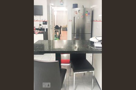 Casa à venda com 180m², 5 quartos e 3 vagasCozinha