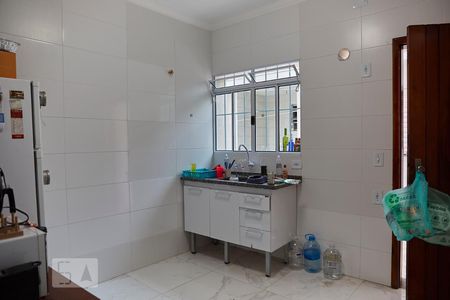 Casa à venda com 102m², 2 quartos e 2 vagasCozinha