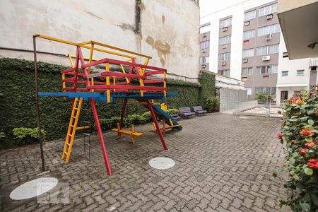 Apartamento à venda com 65m², 2 quartos e 1 vagaPlay