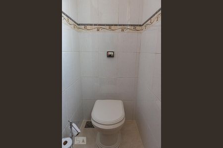 Apartamento para alugar com 372m², 5 quartos e 3 vagas Apartamento para alugar com 372m², 5 quartos e 3 vagasLavabo 01