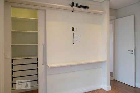 Apartamento à venda com 80m², 2 quartos e 2 vagasQUARTO 2 SUITE