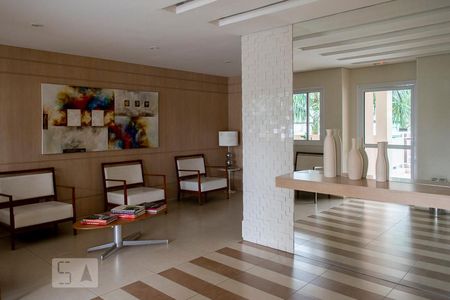 Apartamento à venda com 80m², 2 quartos e 2 vagasHALL SOCIAL