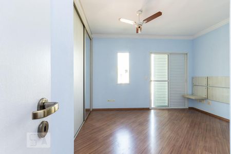 Suíte  de casa de condomínio à venda com 3 quartos, 155m² em Vila Rui Barbosa, São Paulo