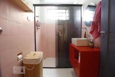 Banheiro de apartamento à venda com 1 quarto, 70m² em Vila Buarque, São Paulo