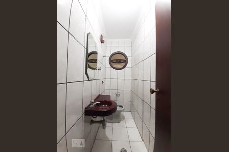Casa para alugar com 290m², 3 quartos e 2 vagasLavabo