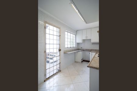 Casa à venda com 216m², 1 quarto e 2 vagasCozinha