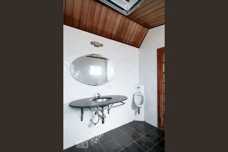 Casa à venda com 216m², 1 quarto e 2 vagasBanheiro 2° Andar