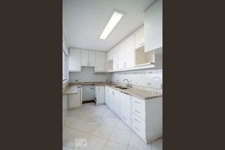 Casa à venda com 216m², 1 quarto e 2 vagasCozinha