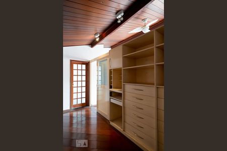 Casa à venda com 216m², 1 quarto e 2 vagasQuarto 2°