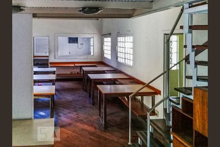 Casa para alugar com 330m², 2 quartos e 6 vagas Casa para alugar com 330m², 2 quartos e 6 vagasSala